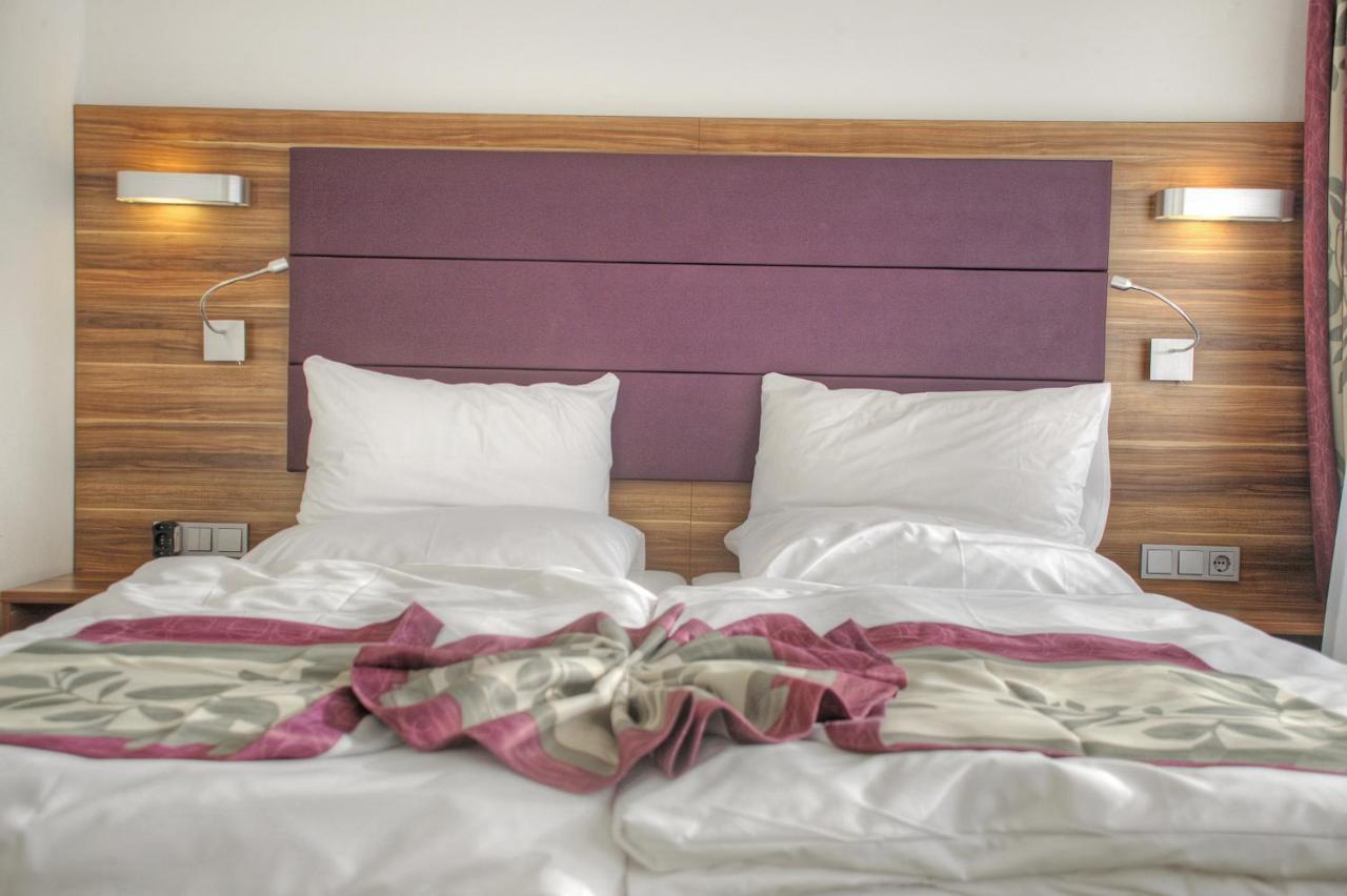 Hotel Da Vinci โกรเบนเซลล์ ภายนอก รูปภาพ