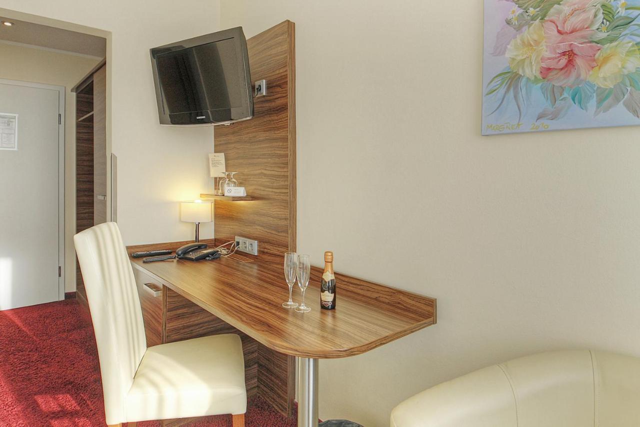 Hotel Da Vinci โกรเบนเซลล์ ภายนอก รูปภาพ